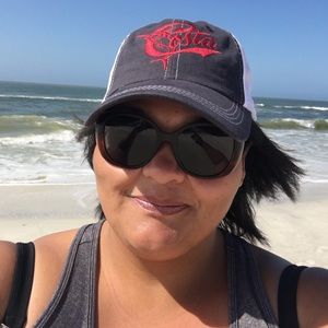 Meet your Posher, Fayth